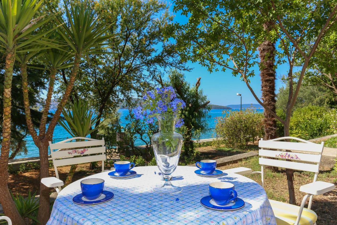 Secret Garden Barada Beach Apartment Трогір Екстер'єр фото