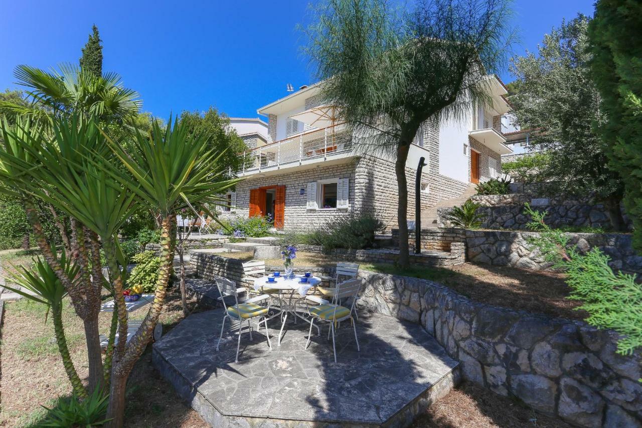 Secret Garden Barada Beach Apartment Трогір Екстер'єр фото